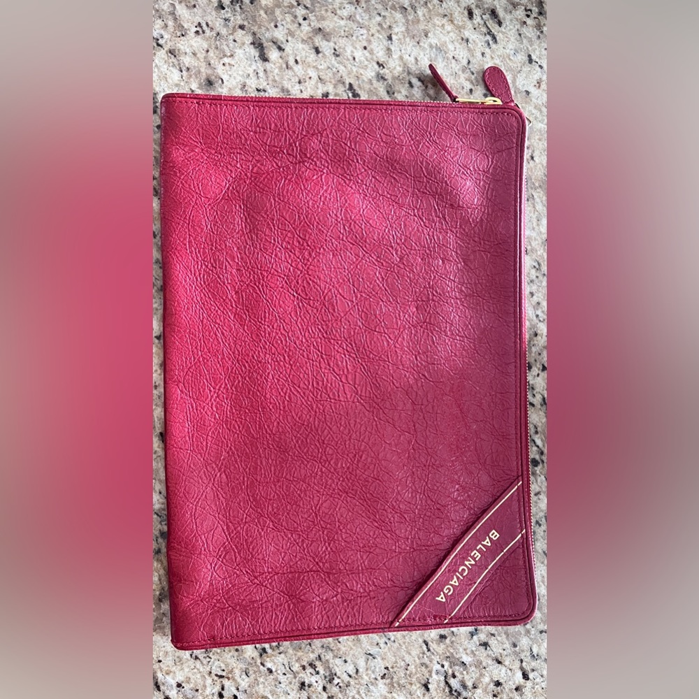 balenciaga clutch
